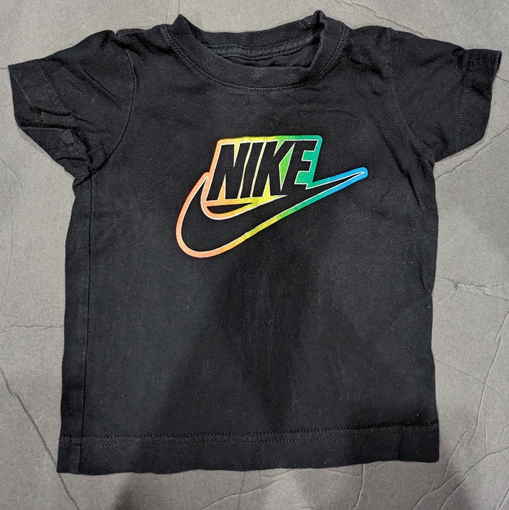 Girls or Boys size 2T Black Nike Tshirt